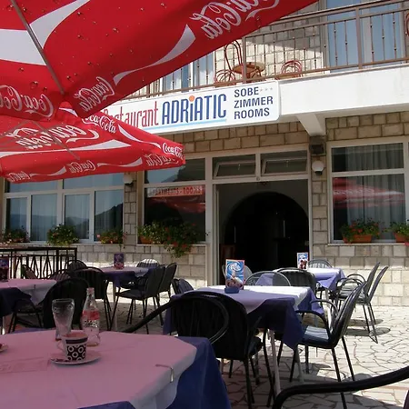 & Restaurant Adriatic 게스트하우스 클레크