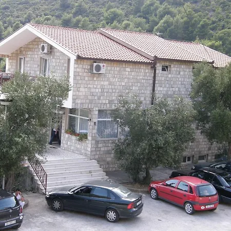 & Restaurant Adriatic 클레크